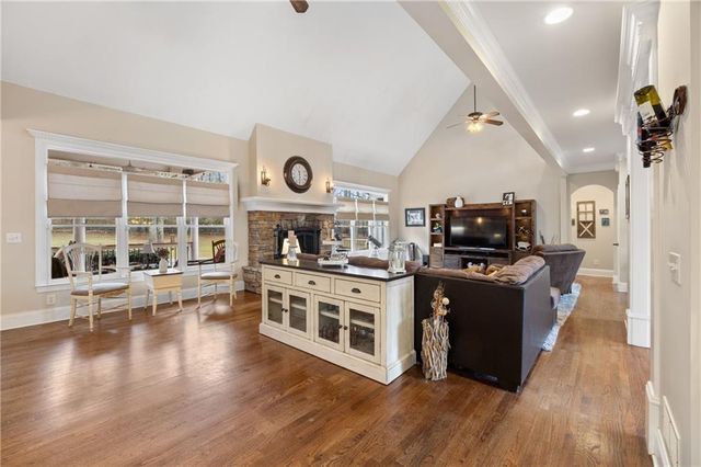 100 Hunting Valley Trail, Cumming, GA 30040