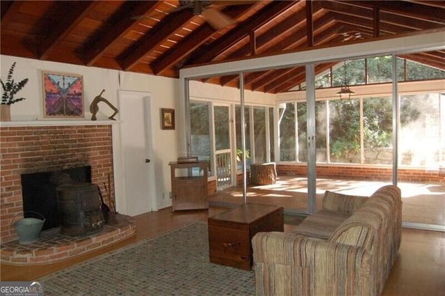 1054 Swathmore Drive NW, Atlanta, GA 30327