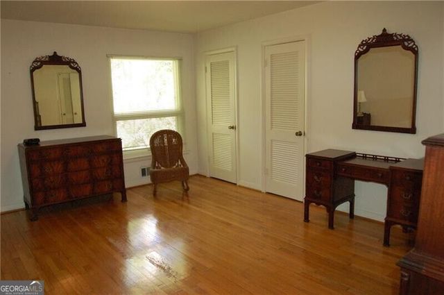 1054 Swathmore Drive NW, Atlanta, GA 30327