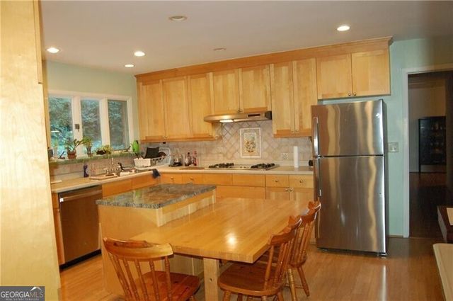 1054 Swathmore Drive NW, Atlanta, GA 30327