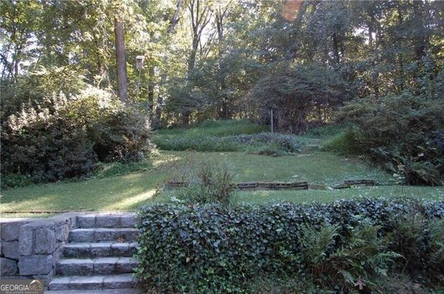 1054 Swathmore Drive NW, Atlanta, GA 30327