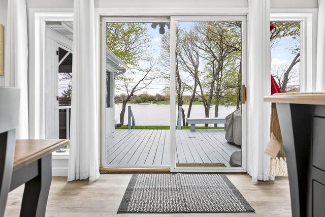 2520 W PALISADES DRIVE, Appleton, WI 54915