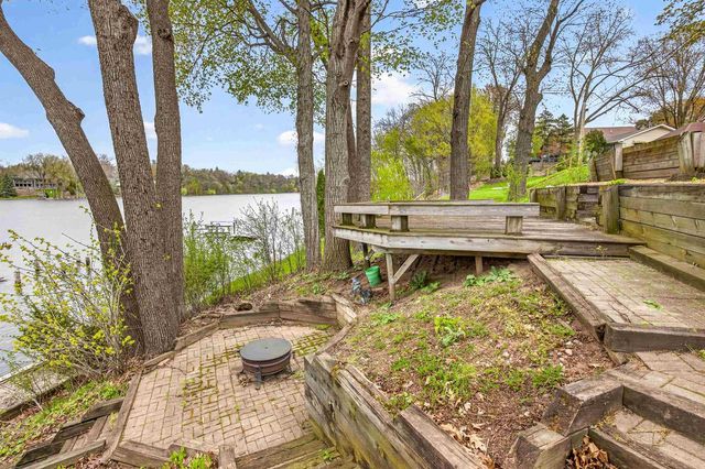 2520 W PALISADES DRIVE, Appleton, WI 54915