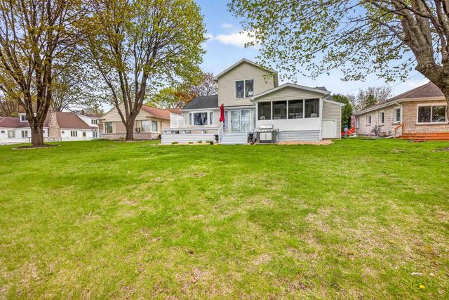 2520 W PALISADES DRIVE, Appleton, WI 54915
