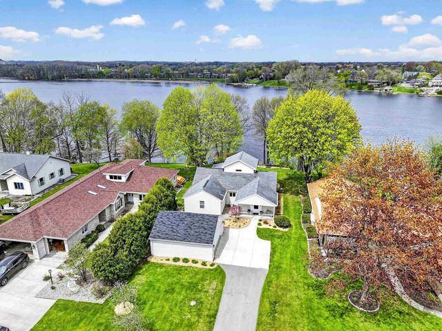 2520 W PALISADES DRIVE, Appleton, WI 54915