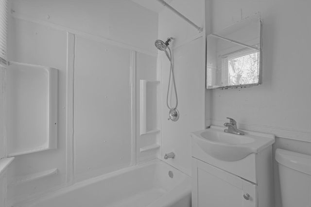 88 Tyler St, Springfield, MA 01109