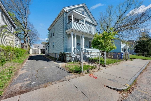 88 Tyler St, Springfield, MA 01109