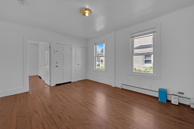 88 Tyler St, Springfield, MA 01109