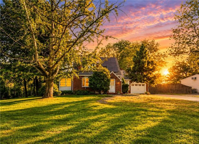 241 Douglas Pike, Smithfield, RI 02917