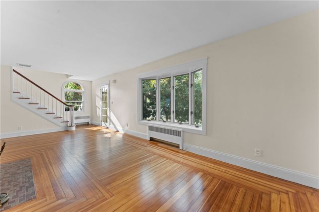 241 Douglas Pike, Smithfield, RI 02917
