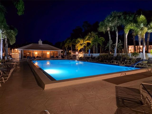 437 CERROMAR LANE 424, Venice, FL 34293