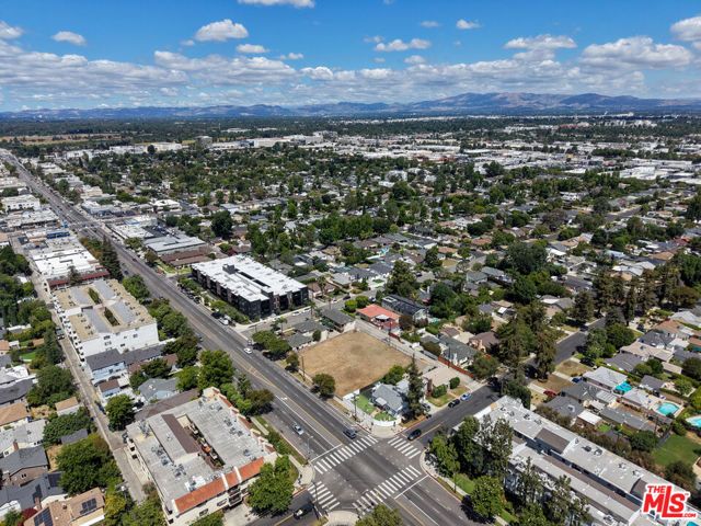 14715 Burbank Boulevard, Los Angeles, CA 91411