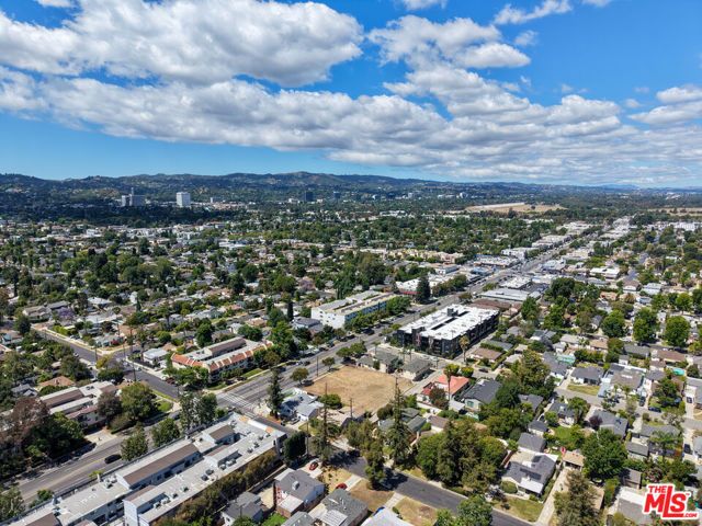 14715 Burbank Boulevard, Los Angeles, CA 91411