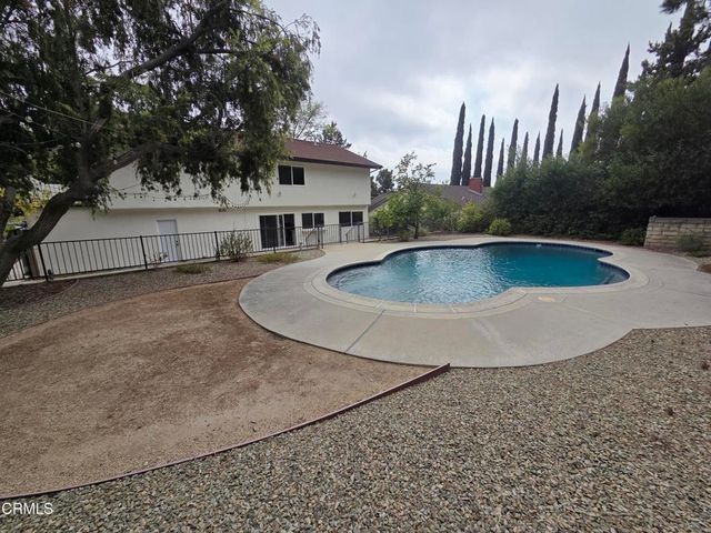 2915 Hopeton Road, La Crescenta, CA 91214