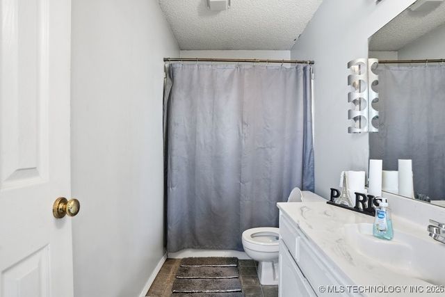 8937 E 135th Street S, Bixby, OK 74008