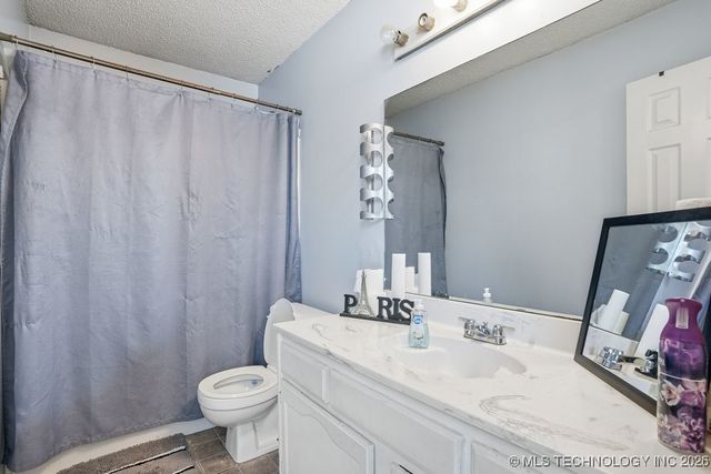 8937 E 135th Street S, Bixby, OK 74008