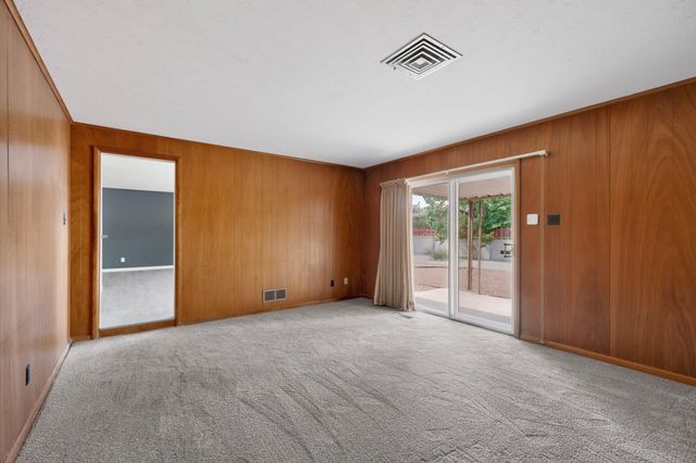 7204 Ottawa Road NE, Albuquerque, NM 87110