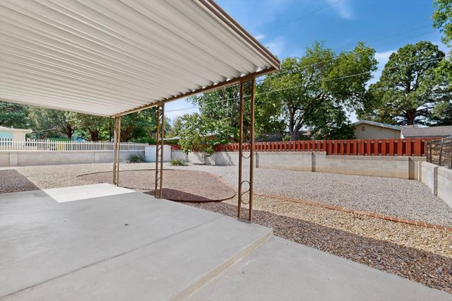 7204 Ottawa Road NE, Albuquerque, NM 87110
