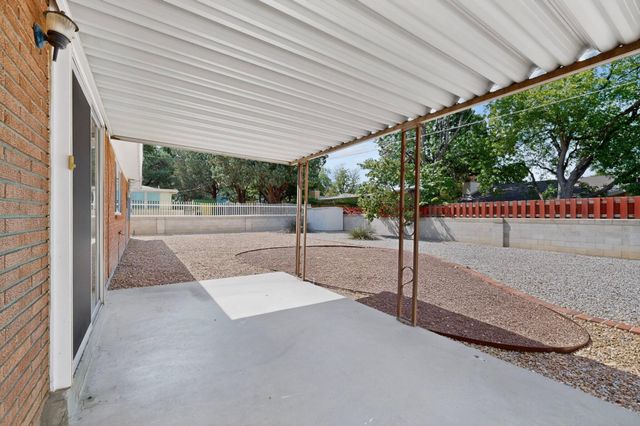 7204 Ottawa Road NE, Albuquerque, NM 87110