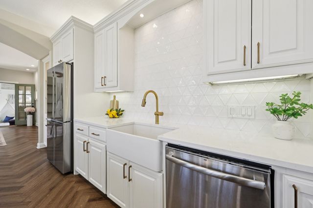 680 Alexandrite Drive, Oak Point, TX 75068