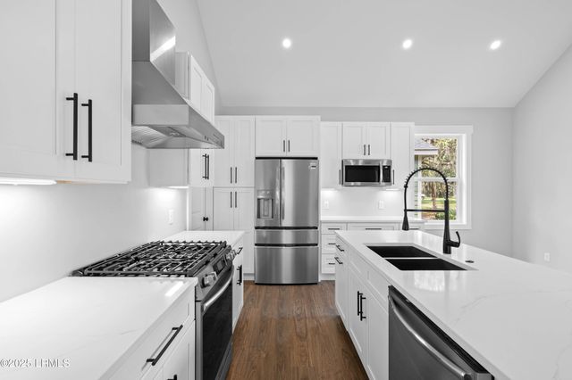 2013 Lafayette Street, Beaufort, SC 29902