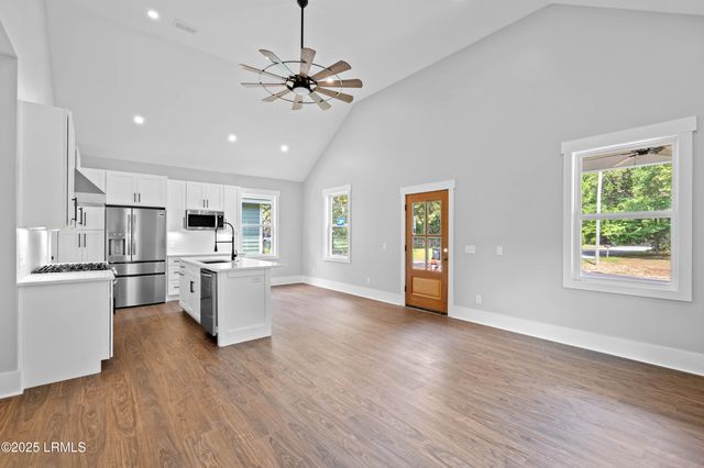 2013 Lafayette Street, Beaufort, SC 29902