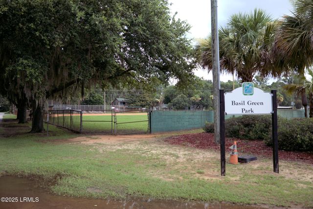 2013 Lafayette Street, Beaufort, SC 29902