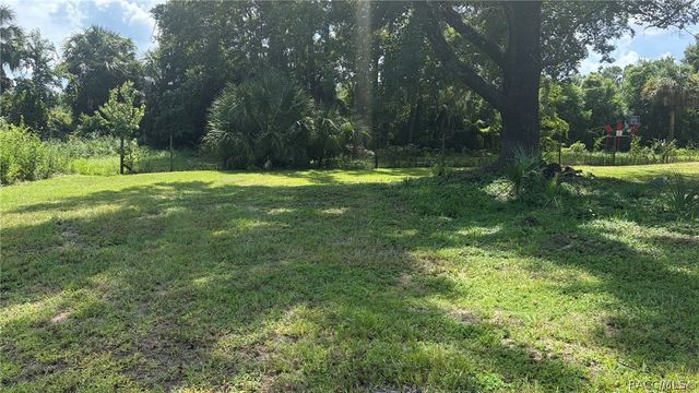2355 & 2377 S Whitier Point, Homosassa, FL 34448