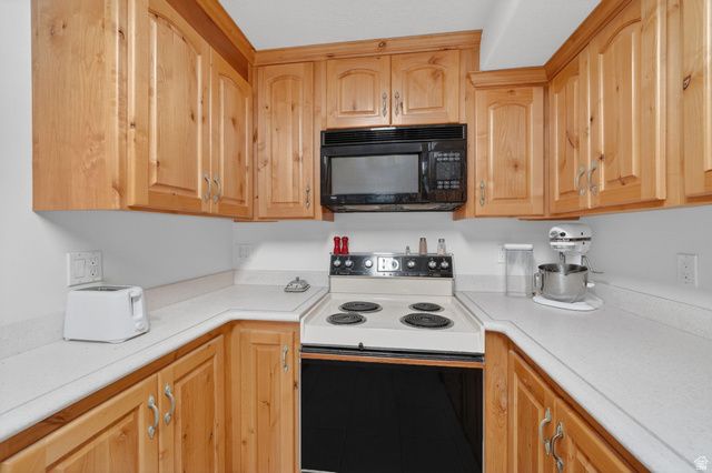 883 E 700 S, Springville, UT 84663
