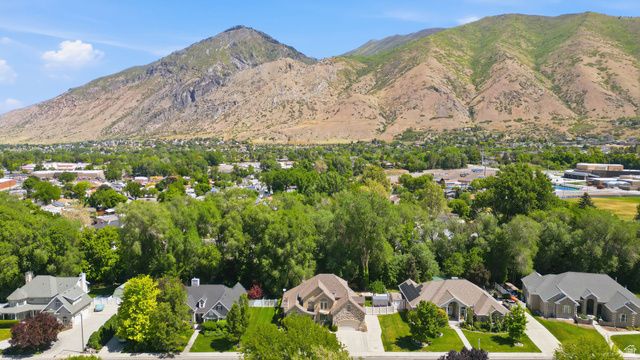 883 E 700 S, Springville, UT 84663