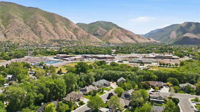 883 E 700 S, Springville, UT 84663