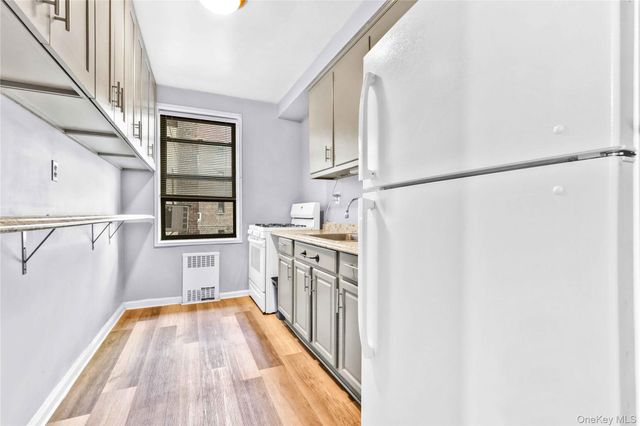 25-11 Union Street 2A, Flushing, NY 11354