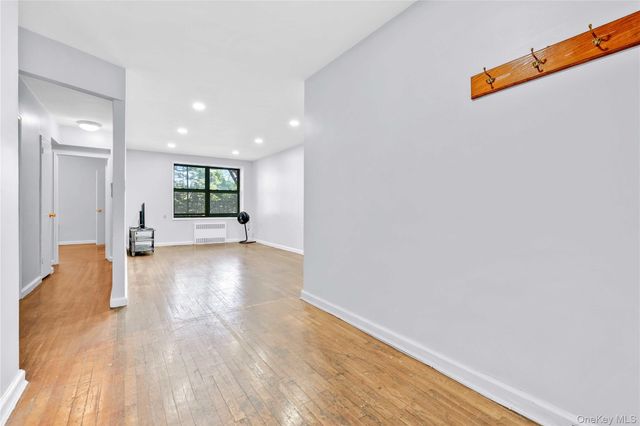 25-11 Union Street 2A, Flushing, NY 11354