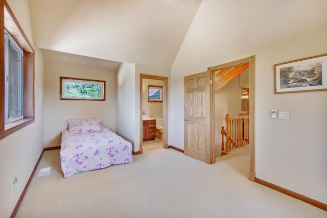 717 Swanson Ln, Colfax, CA 95713