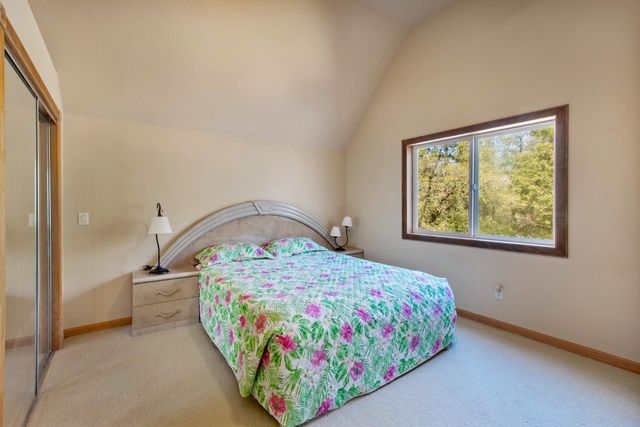 717 Swanson Ln, Colfax, CA 95713