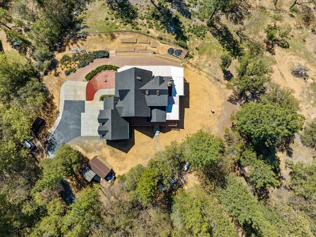 717 Swanson Ln, Colfax, CA 95713