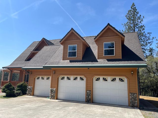 717 Swanson Ln, Colfax, CA 95713