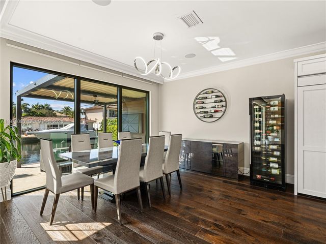 2512 SE 9th St, Pompano Beach, FL 33062