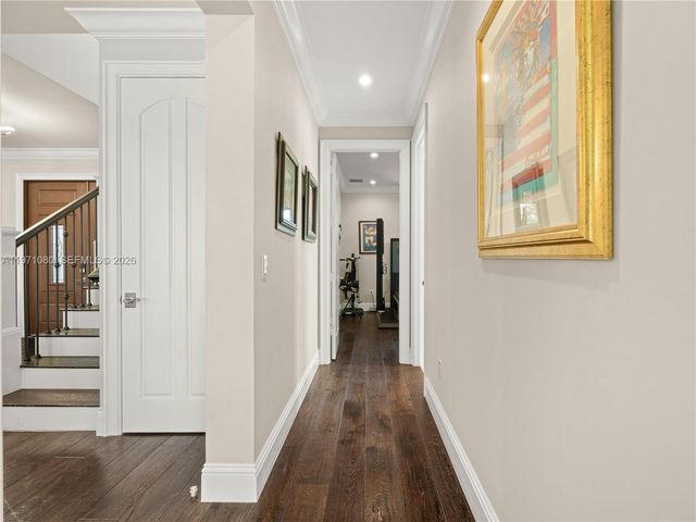 2512 SE 9th St, Pompano Beach, FL 33062