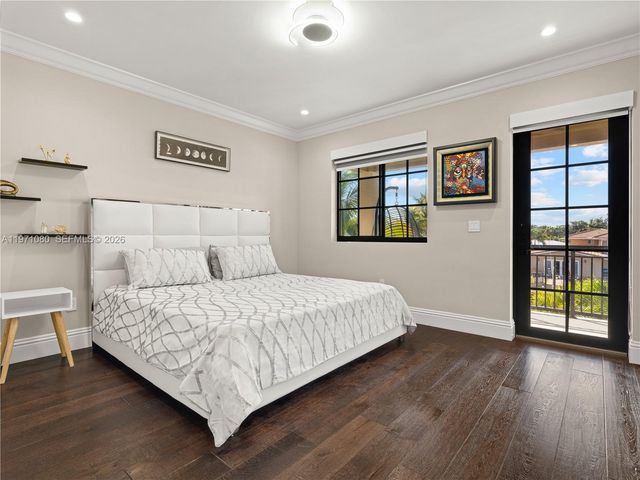 2512 SE 9th St, Pompano Beach, FL 33062