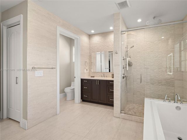 2512 SE 9th St, Pompano Beach, FL 33062