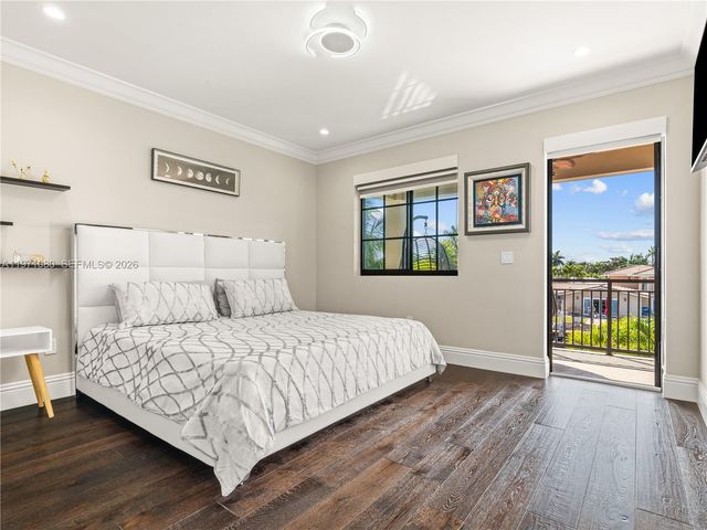 2512 SE 9th St, Pompano Beach, FL 33062