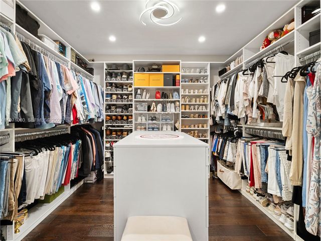 2512 SE 9th St, Pompano Beach, FL 33062