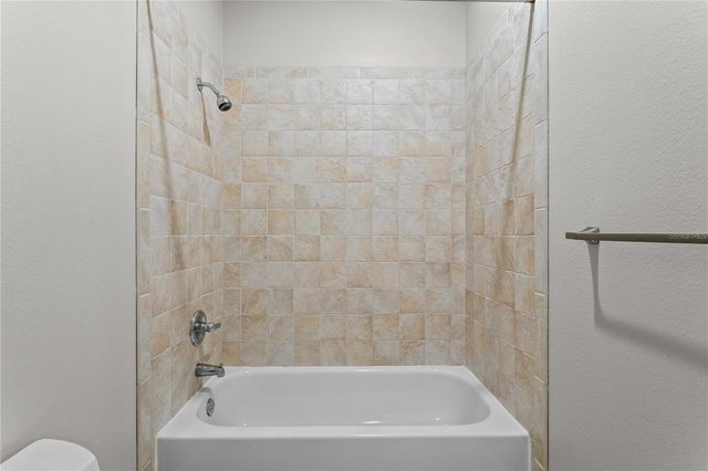 305 INNER HARBOUR CIRCLE, Tampa, FL 33602