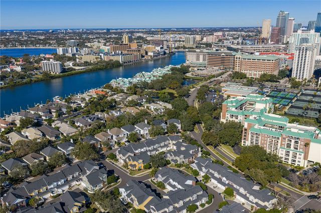 305 INNER HARBOUR CIRCLE, Tampa, FL 33602