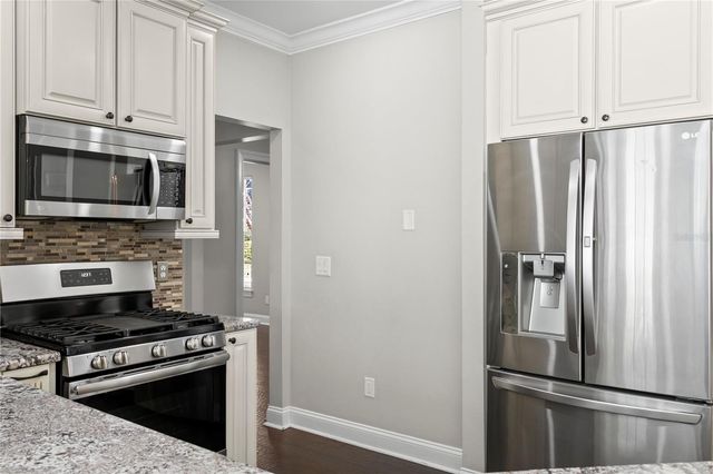 305 INNER HARBOUR CIRCLE, Tampa, FL 33602