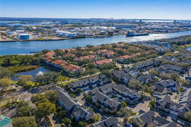 305 INNER HARBOUR CIRCLE, Tampa, FL 33602