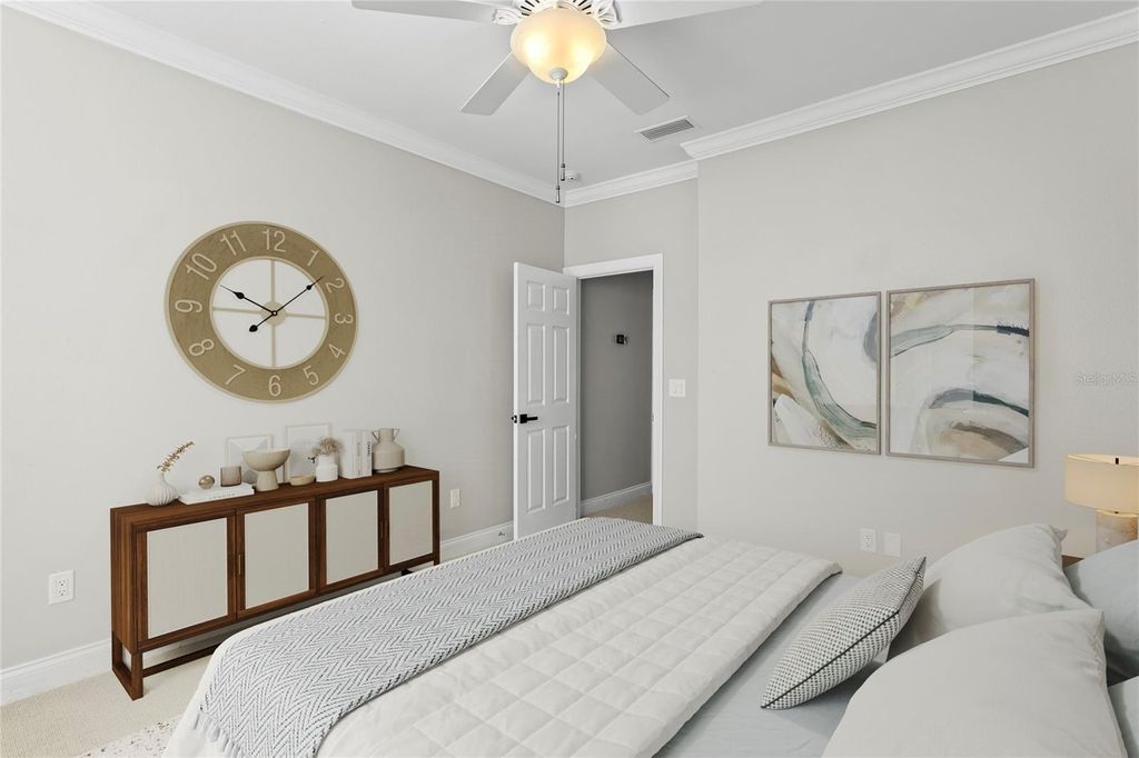 Image 31 of property listing at 305 INNER HARBOUR CIRCLE, Tampa, FL 33602