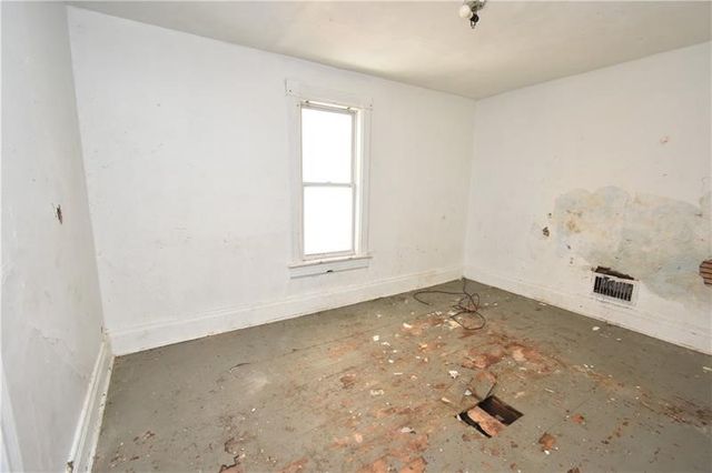 618-620 15th Street, Beaver Falls, PA 15010