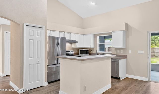 2759 Somerset Avenue SE, Palm Bay, FL 32909